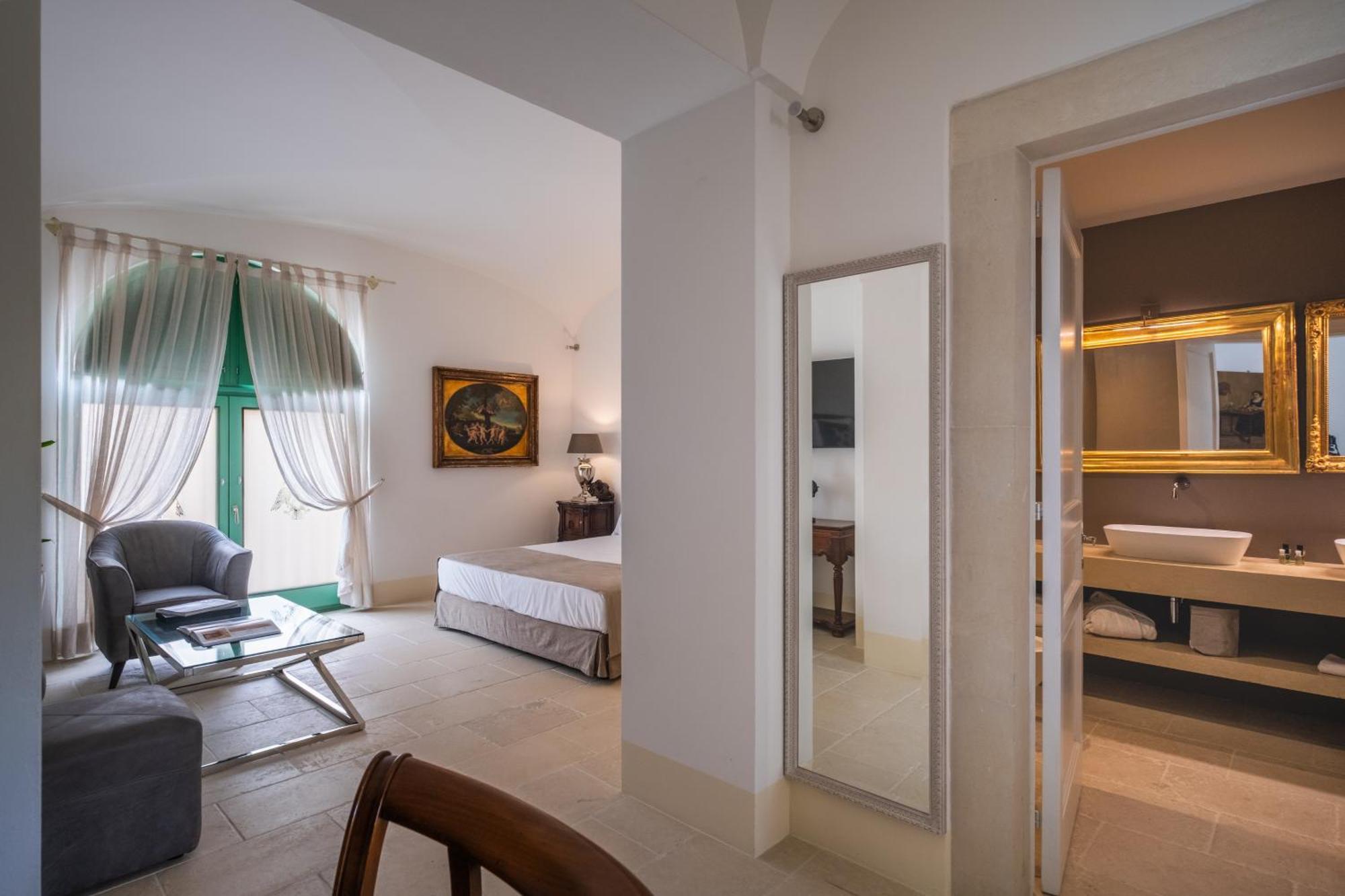 Palazzo Ducale Venturi - Luxury Hotel & Wellness Minervino di Lecce Exteriör bild